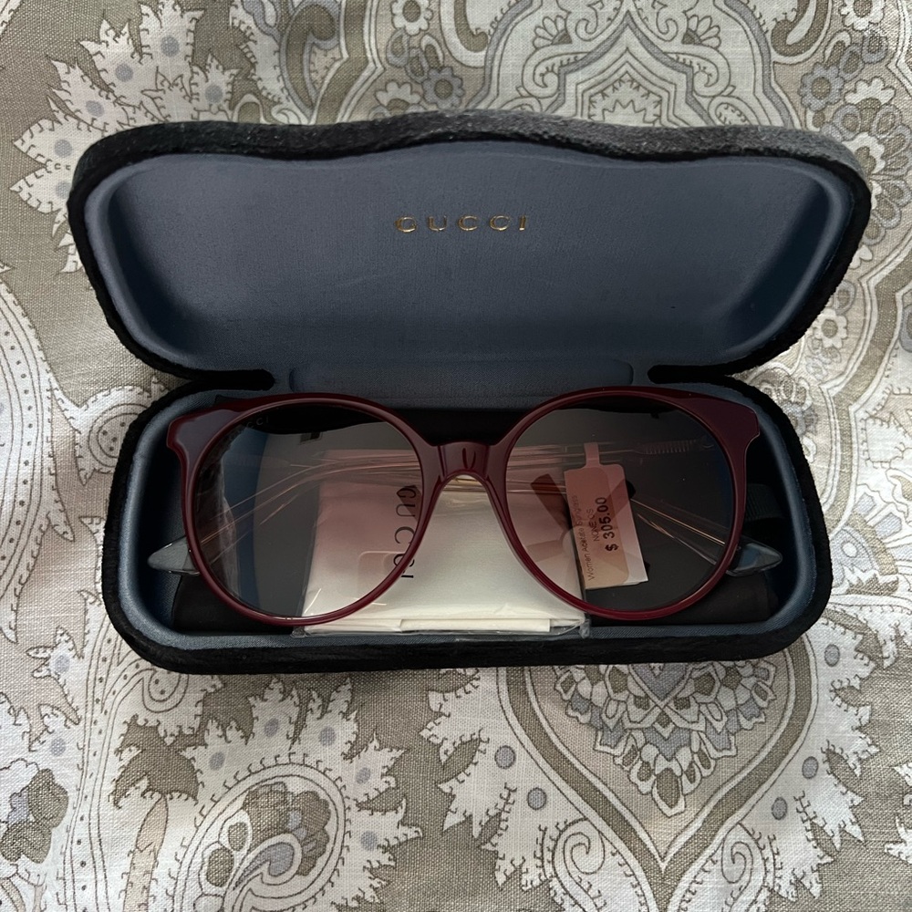 Gucci Round Sunglasses